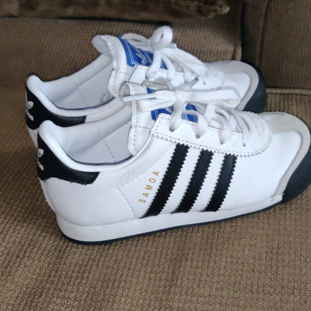 Brand new ADIDAS Samoa's